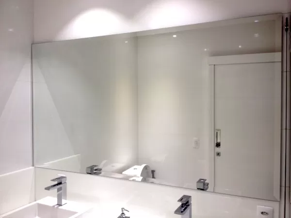 Espelhos em Curitiba